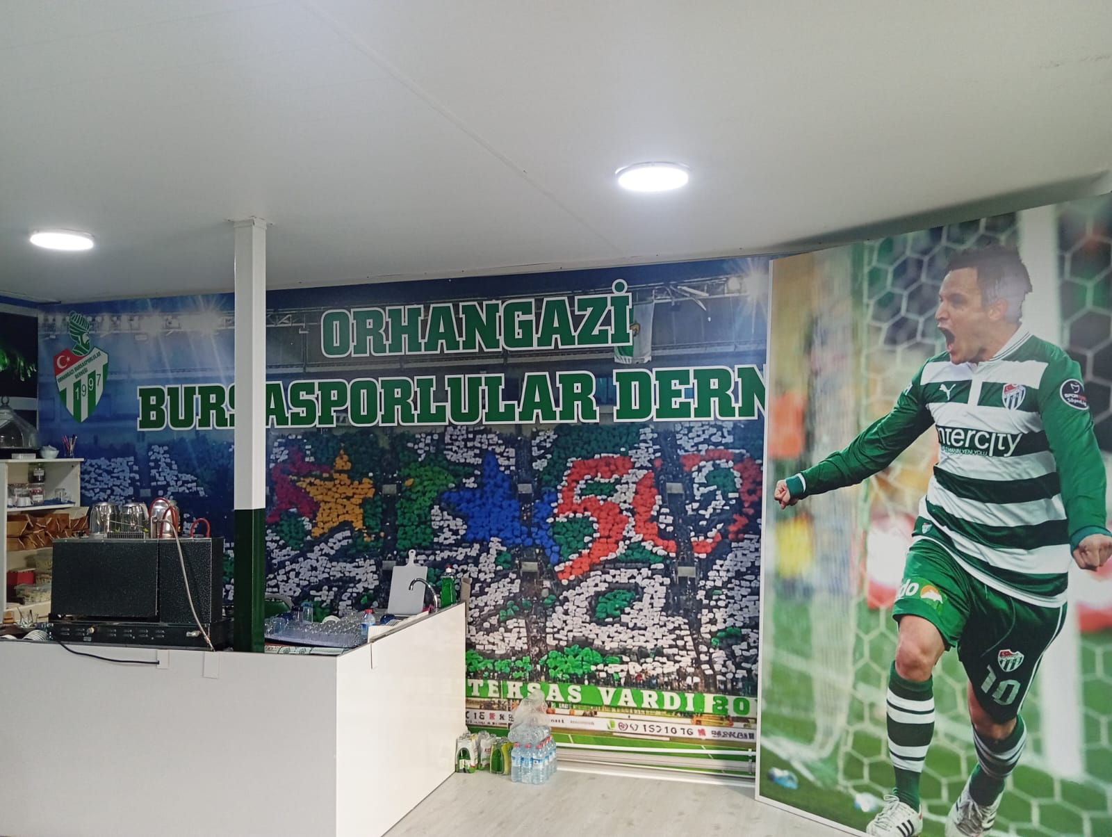 BURSASPORLULAR DERNEĞİ YENİ LOKALİNİ AÇIYOR